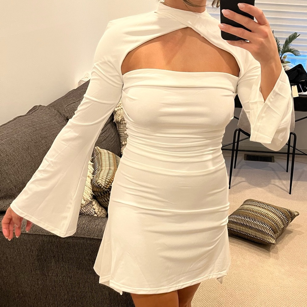 WHITE DRESS
